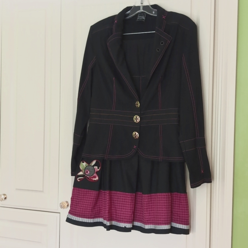 Vintage Two piece suite
